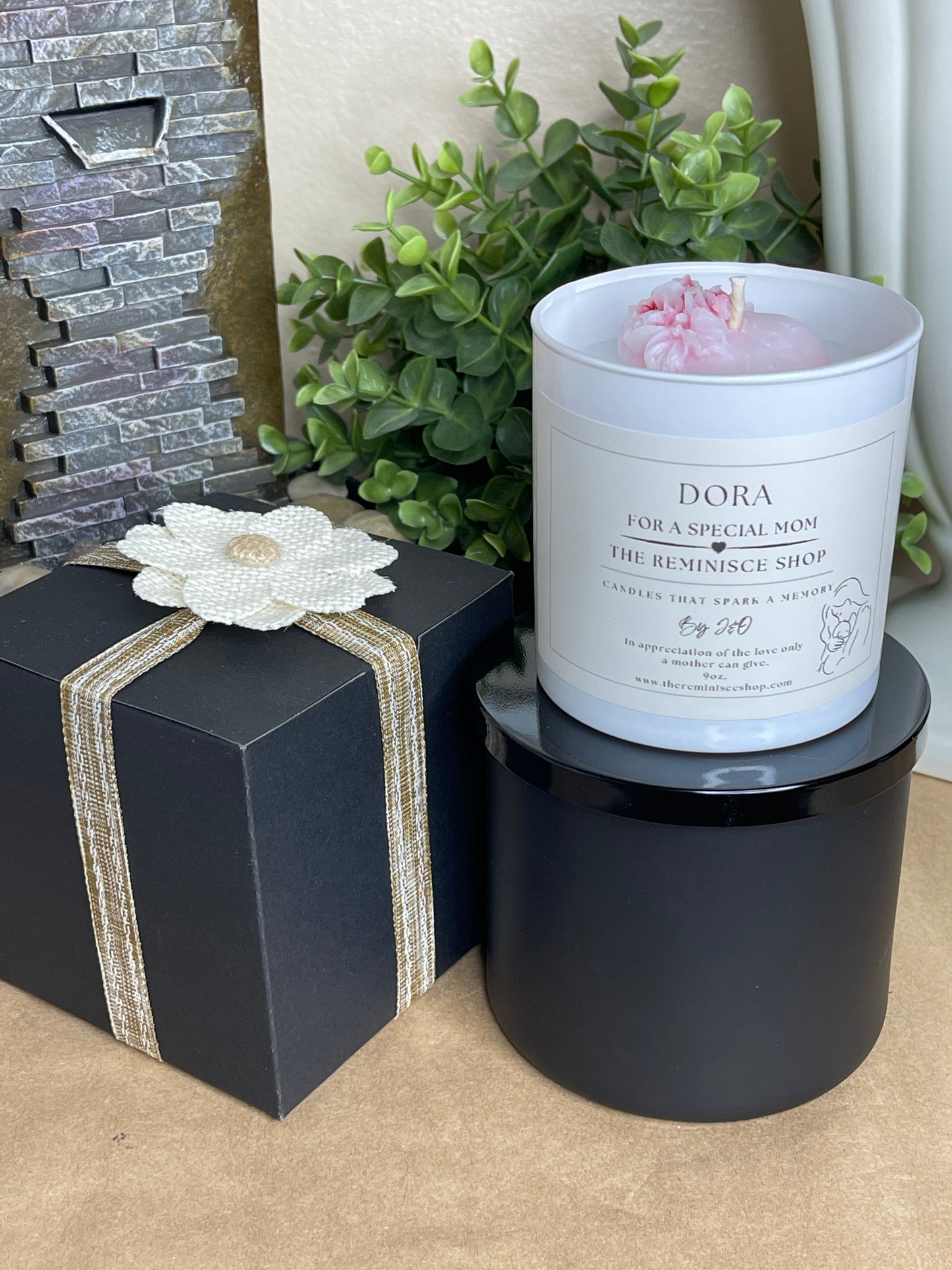 The Mom Candle